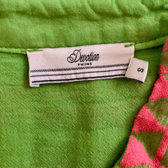 Devotion TWINS Pink and Green Blouse - Picture 4 of 8